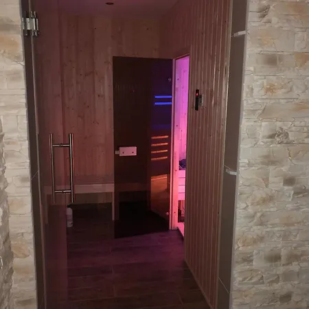 Aisza- Idealny Dla Rodzin, Dzieci Do 2 Lat Bezpl Sala I Plac Zabaw, Sauna, Jacuzzi ,bilard Privat bolig *