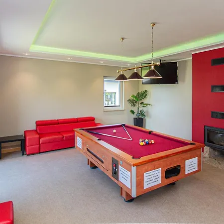 Aisza- Idealny Dla Rodzin, Dzieci Do 2 Lat Bezpl Sala I Plac Zabaw, Sauna, Jacuzzi ,bilard Privat bolig *