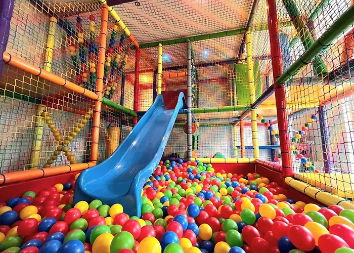 Homestay Aisza- Idealny Dla Rodzin, Dzieci Do 2 Lat Bezpl Sala I Plac Zabaw, Sauna, Jacuzzi ,bilard