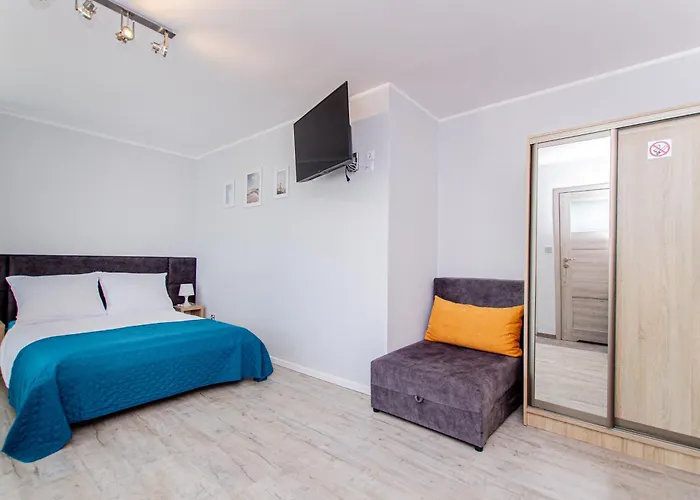 Habitación en casa particular Willa Aisza- Idealny Dla Rodzin, Dzieci Do 2 Lat Bezpl Sala I Plac Zabaw, Sauna, Jacuzzi ,Bilard Jastrzębia Góra