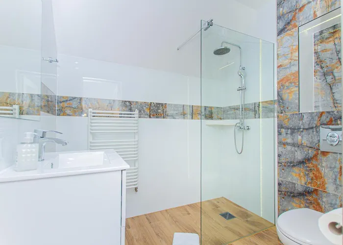 Aisza- Idealny Dla Rodzin, Dzieci Do 2 Lat Bezpl Sala I Plac Zabaw, Sauna, Jacuzzi ,bilard Jastrzębia Góra