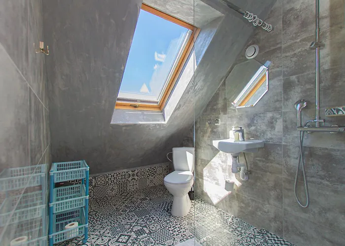 Habitación en casa particular Willa Aisza- Idealny Dla Rodzin, Dzieci Do 2 Lat Bezpl Sala I Plac Zabaw, Sauna, Jacuzzi ,Bilard Jastrzębia Góra